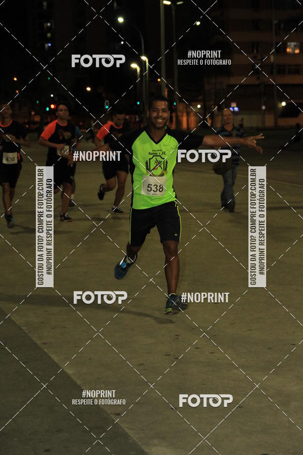 Buy your photos of the eventLuz do Mundo Night Run on Fotop