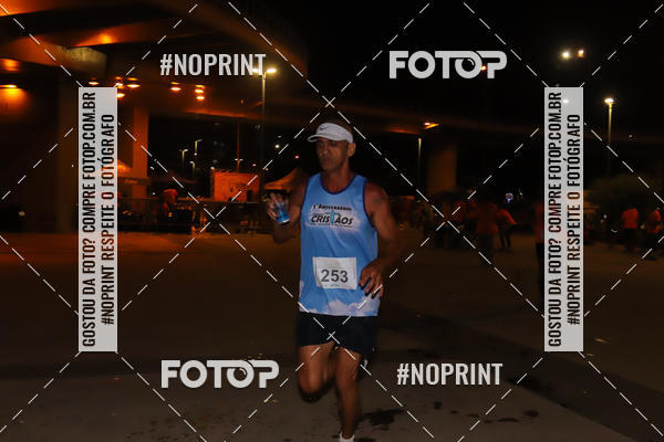 Buy your photos of the eventLuz do Mundo Night Run on Fotop