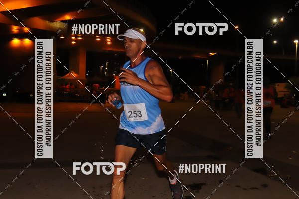 Buy your photos of the eventLuz do Mundo Night Run on Fotop
