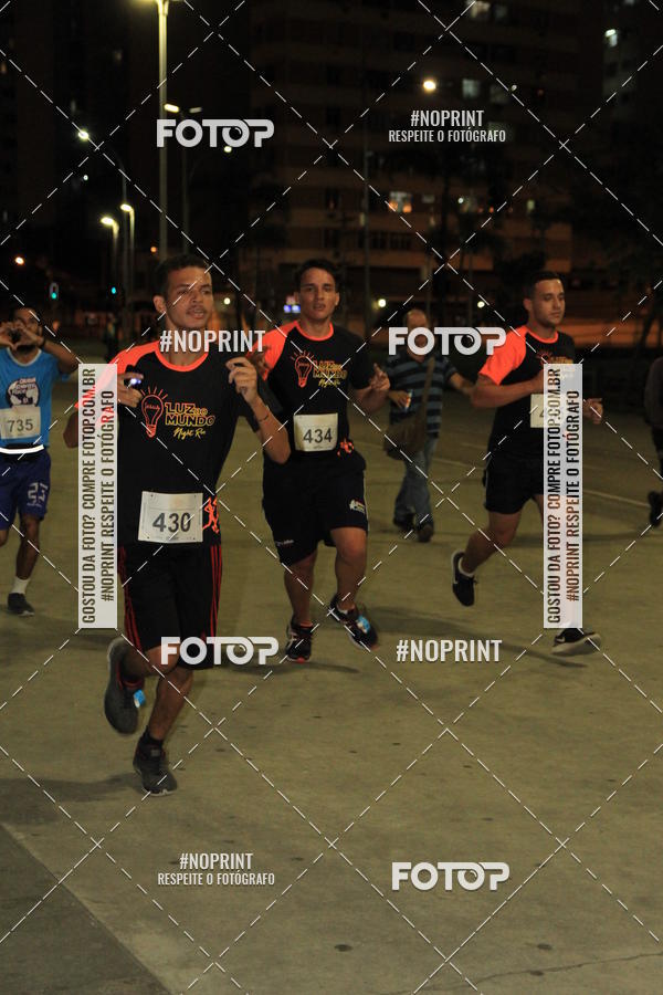 Buy your photos of the eventLuz do Mundo Night Run on Fotop