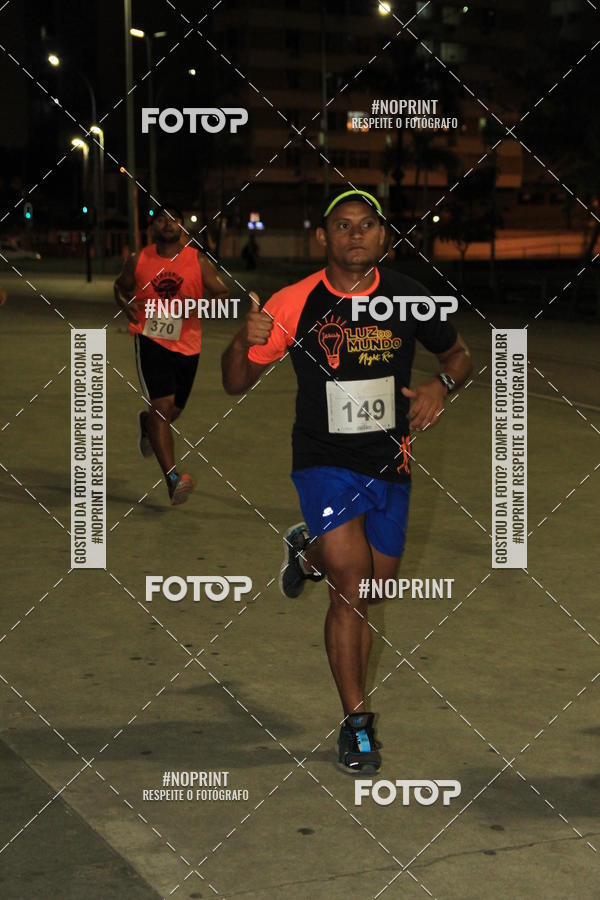 Buy your photos of the eventLuz do Mundo Night Run on Fotop