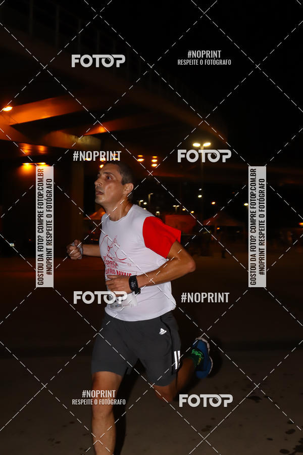 Buy your photos of the eventLuz do Mundo Night Run on Fotop