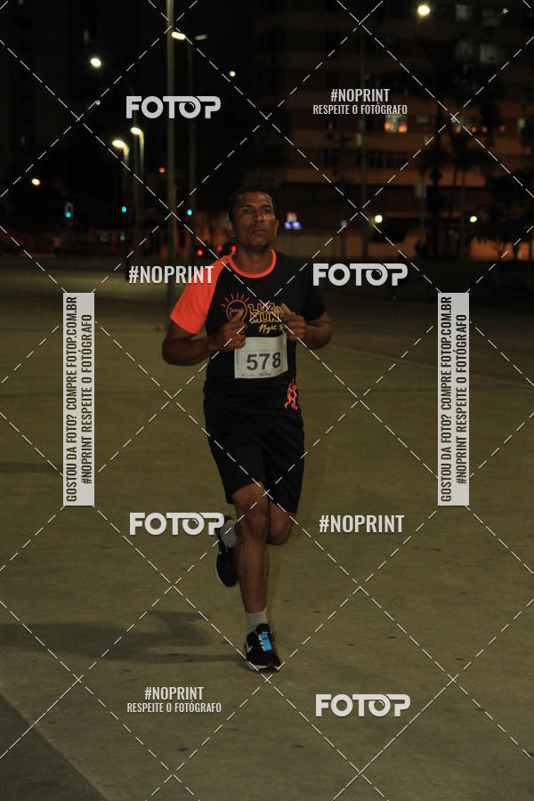 Buy your photos of the eventLuz do Mundo Night Run on Fotop