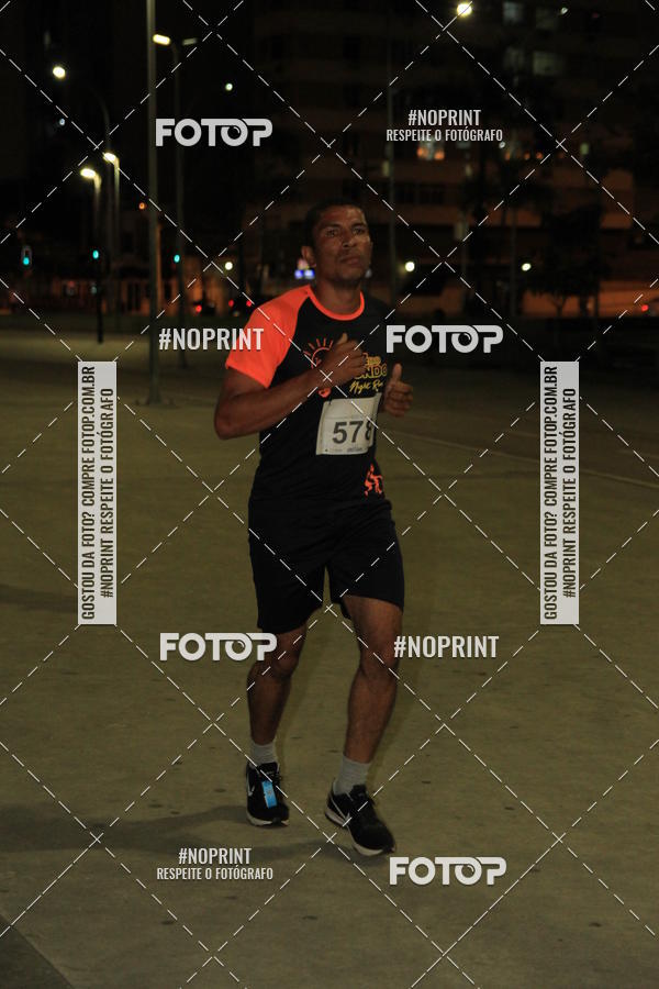 Buy your photos of the eventLuz do Mundo Night Run on Fotop
