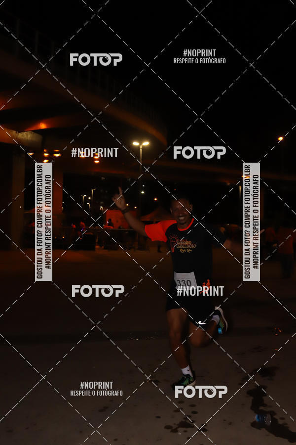 Buy your photos of the eventLuz do Mundo Night Run on Fotop