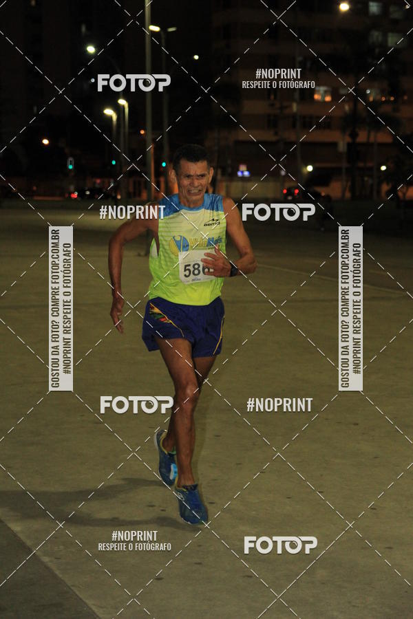 Buy your photos of the eventLuz do Mundo Night Run on Fotop