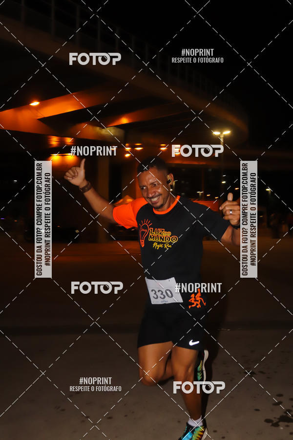 Buy your photos of the eventLuz do Mundo Night Run on Fotop