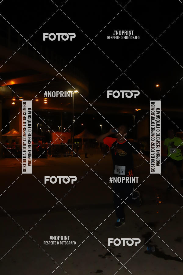Buy your photos of the eventLuz do Mundo Night Run on Fotop