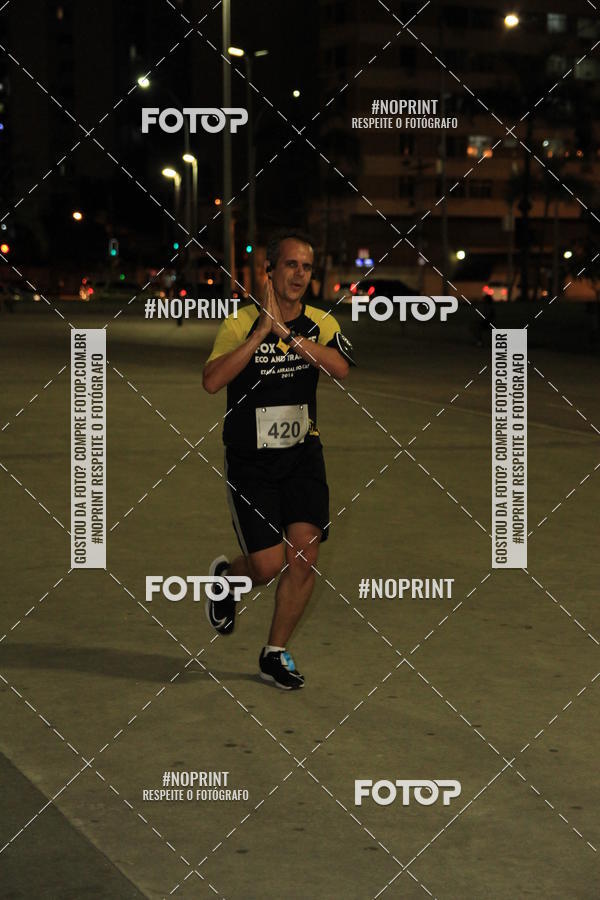 Buy your photos of the eventLuz do Mundo Night Run on Fotop