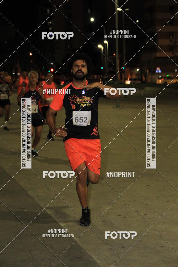 Buy your photos of the eventLuz do Mundo Night Run on Fotop
