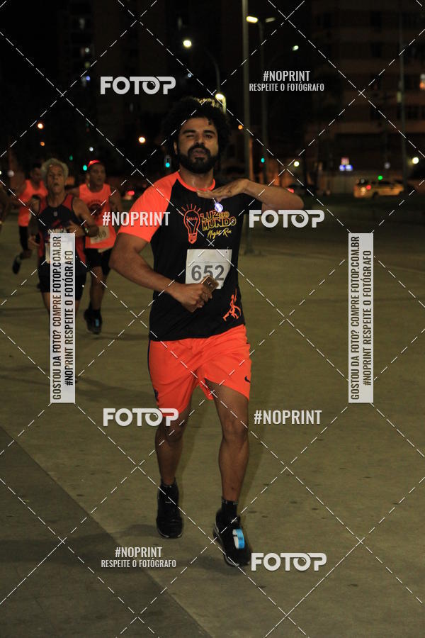 Buy your photos of the eventLuz do Mundo Night Run on Fotop
