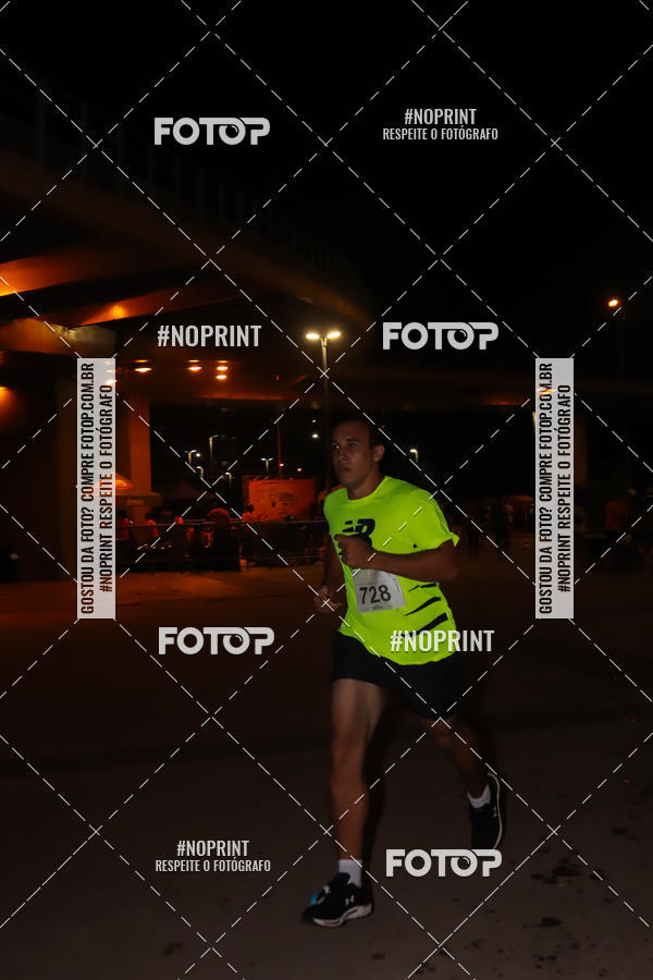 Buy your photos of the eventLuz do Mundo Night Run on Fotop