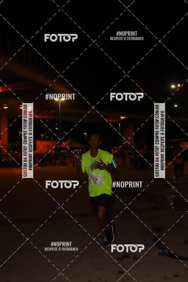 Buy your photos of the eventLuz do Mundo Night Run on Fotop