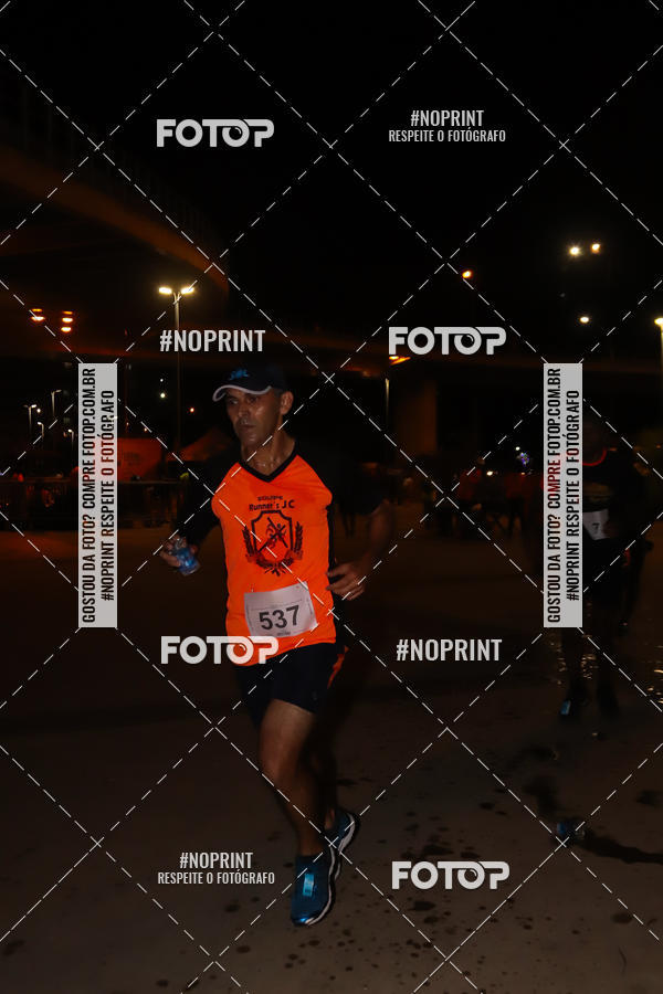Buy your photos of the eventLuz do Mundo Night Run on Fotop