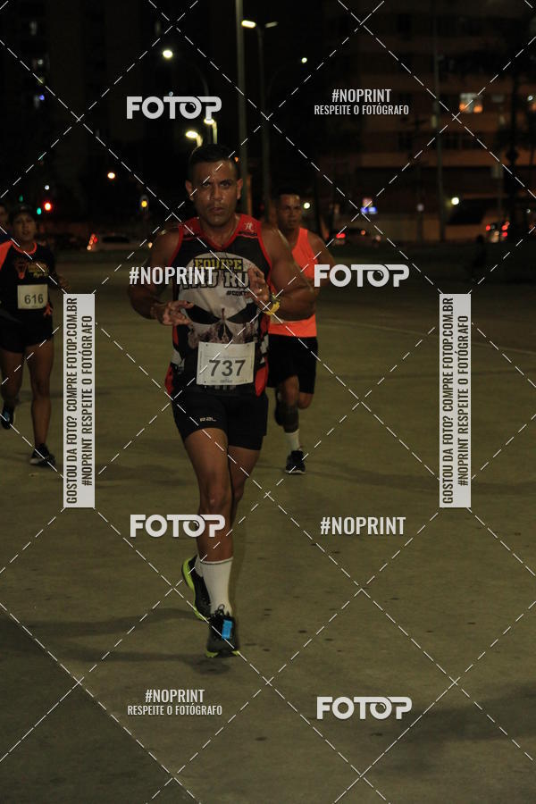 Buy your photos of the eventLuz do Mundo Night Run on Fotop