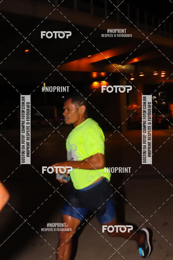 Buy your photos of the eventLuz do Mundo Night Run on Fotop