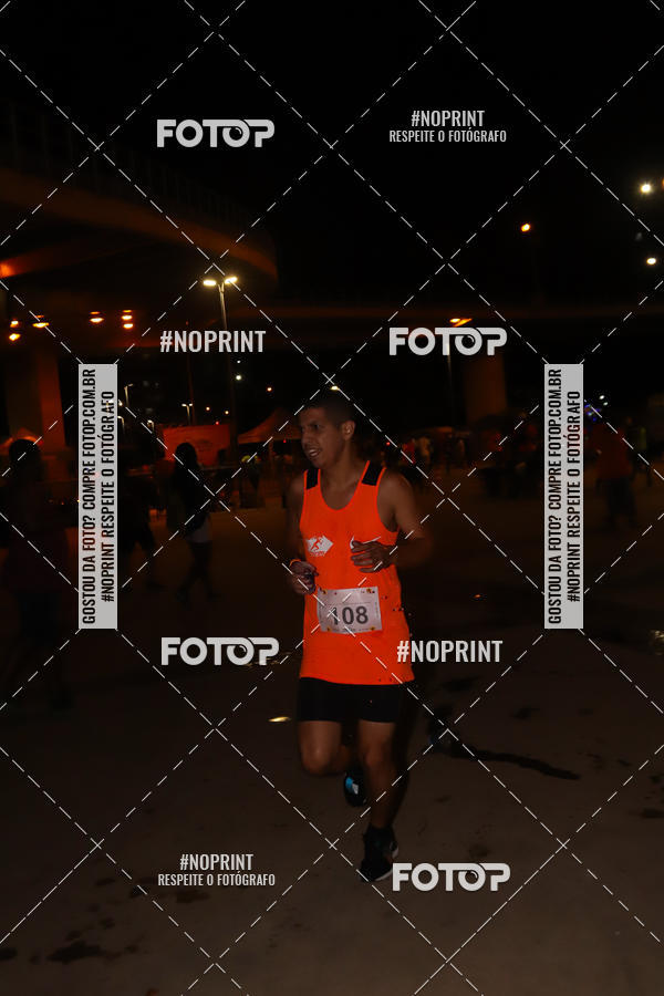 Buy your photos of the eventLuz do Mundo Night Run on Fotop