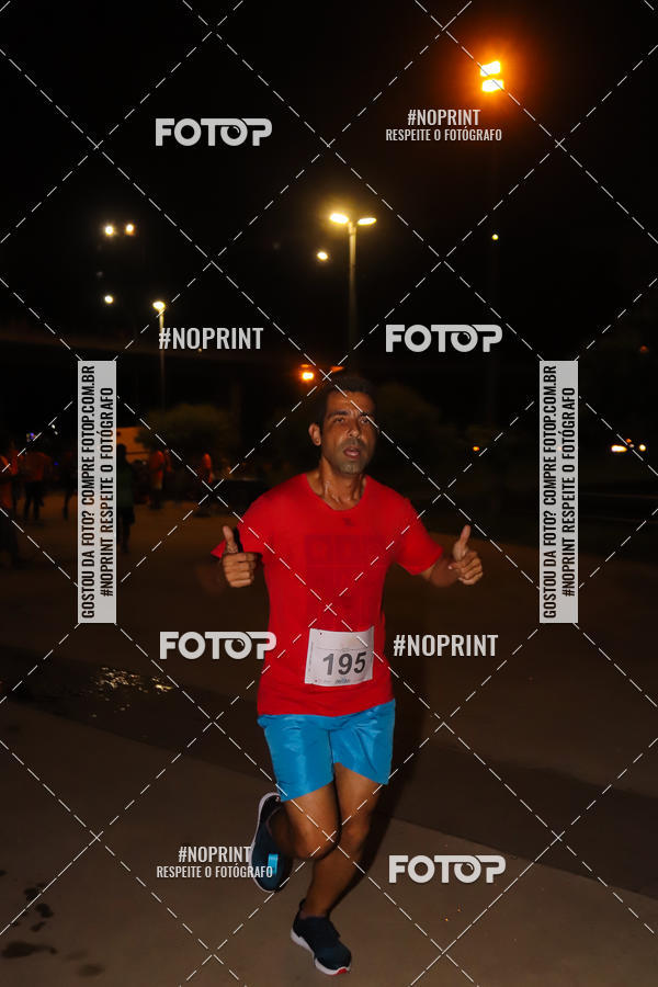 Buy your photos of the eventLuz do Mundo Night Run on Fotop