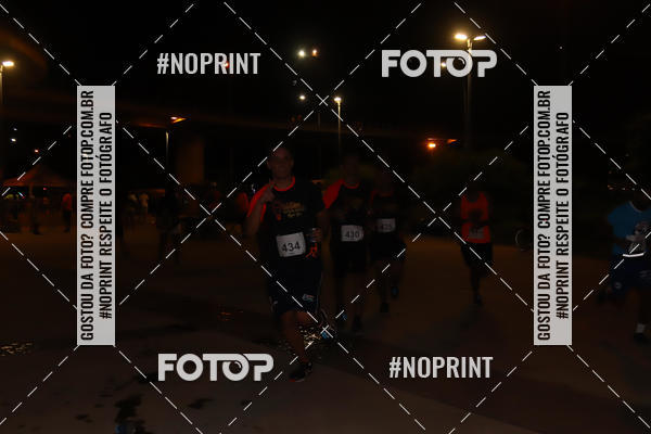 Buy your photos of the eventLuz do Mundo Night Run on Fotop