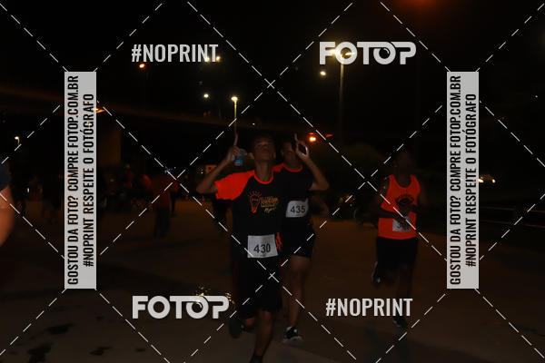 Buy your photos of the eventLuz do Mundo Night Run on Fotop