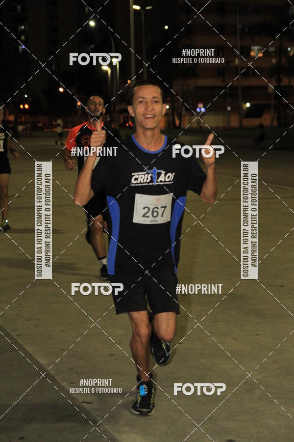 Buy your photos of the eventLuz do Mundo Night Run on Fotop