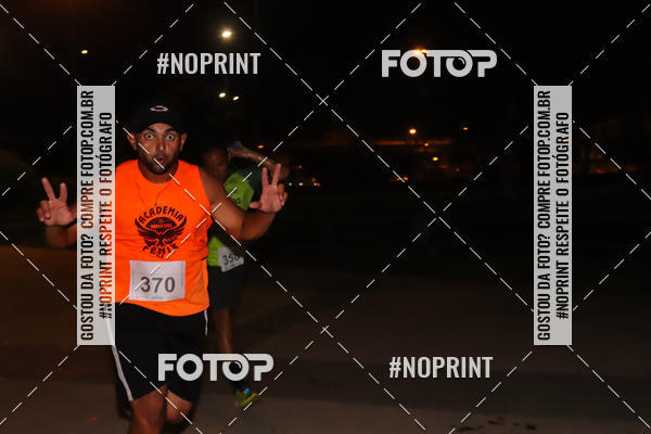 Buy your photos of the eventLuz do Mundo Night Run on Fotop