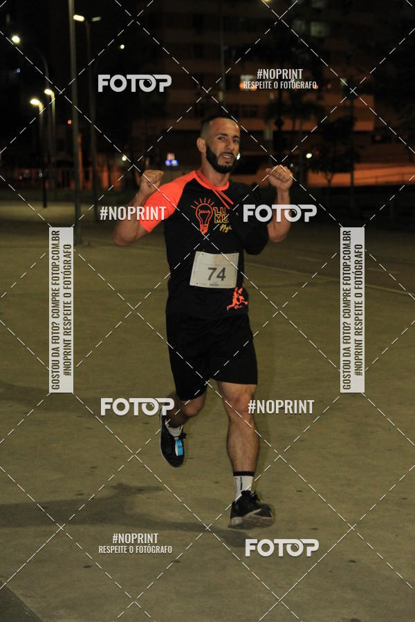 Buy your photos of the eventLuz do Mundo Night Run on Fotop