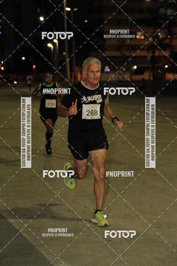 Buy your photos of the eventLuz do Mundo Night Run on Fotop