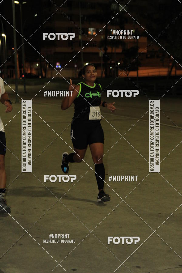 Buy your photos of the eventLuz do Mundo Night Run on Fotop