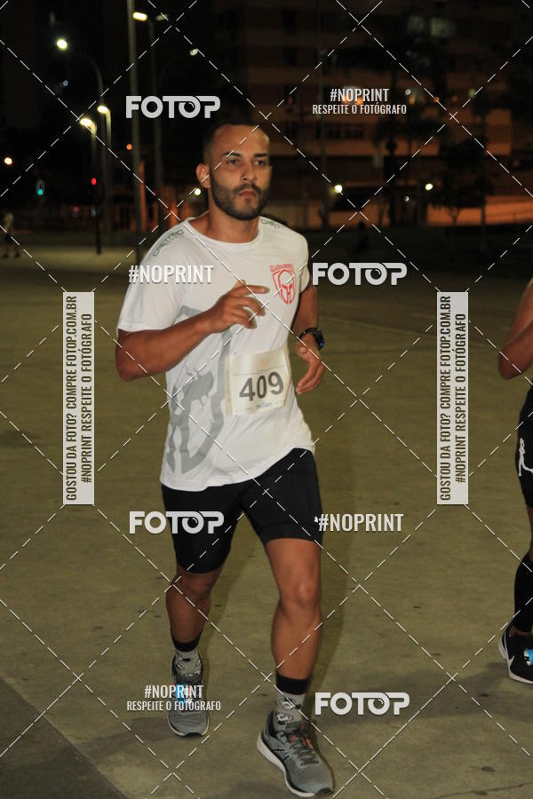 Buy your photos of the eventLuz do Mundo Night Run on Fotop