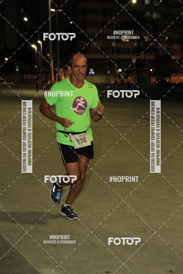 Buy your photos of the eventLuz do Mundo Night Run on Fotop