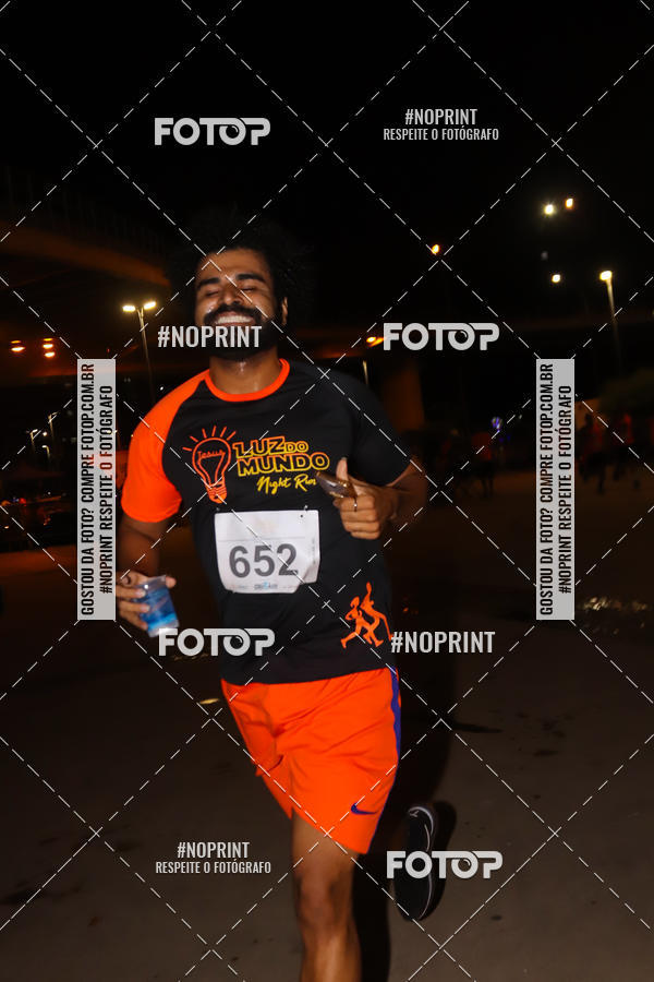Buy your photos of the eventLuz do Mundo Night Run on Fotop