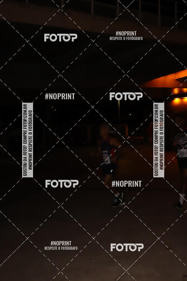 Buy your photos of the eventLuz do Mundo Night Run on Fotop
