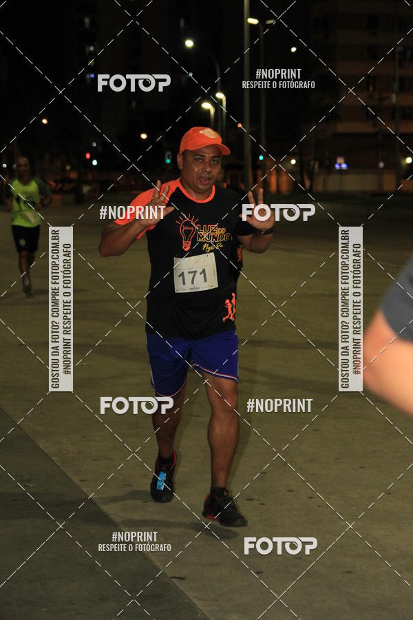 Buy your photos of the eventLuz do Mundo Night Run on Fotop