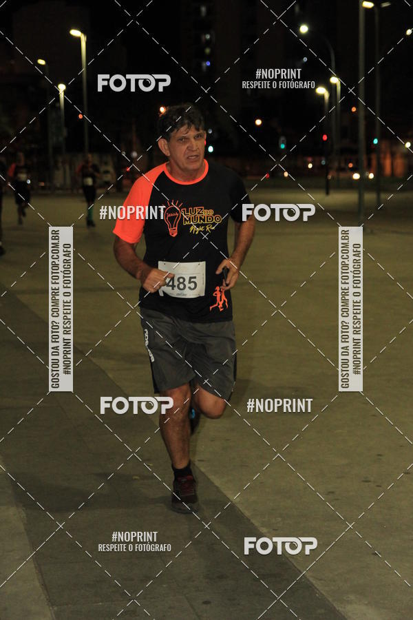 Buy your photos of the eventLuz do Mundo Night Run on Fotop