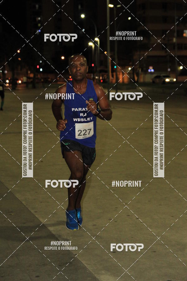 Buy your photos of the eventLuz do Mundo Night Run on Fotop