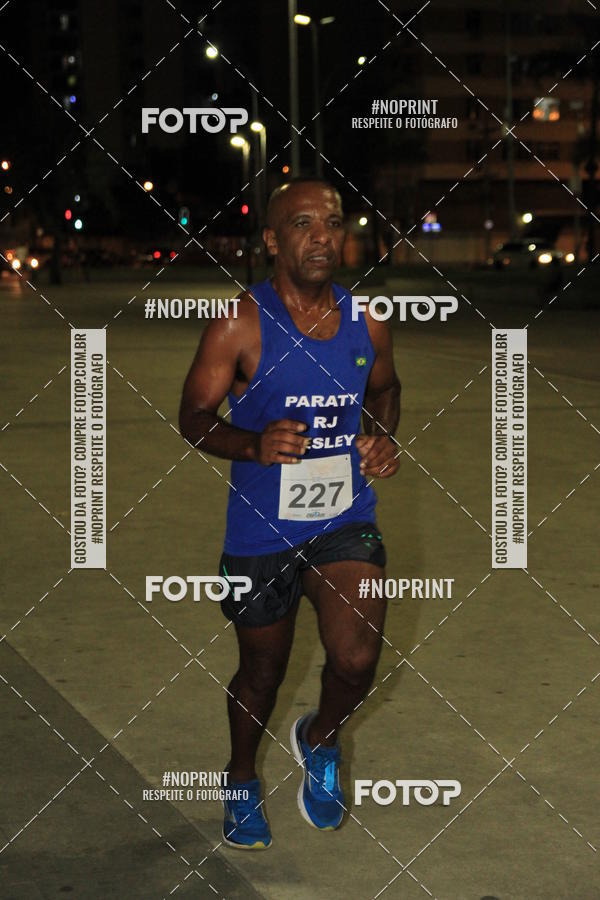 Buy your photos of the eventLuz do Mundo Night Run on Fotop