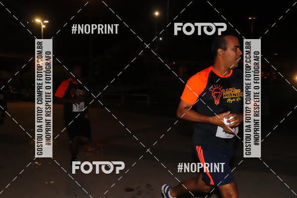 Buy your photos of the eventLuz do Mundo Night Run on Fotop