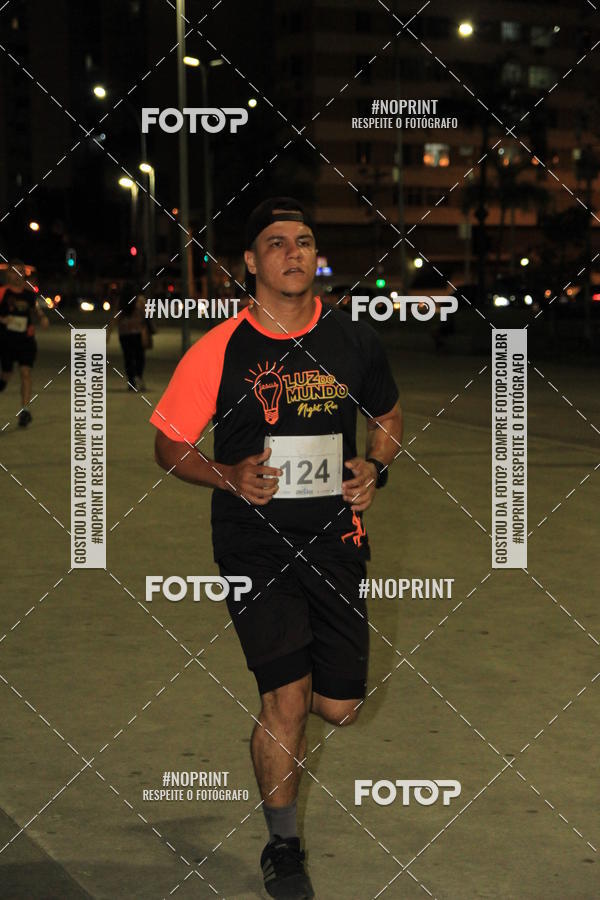 Buy your photos of the eventLuz do Mundo Night Run on Fotop