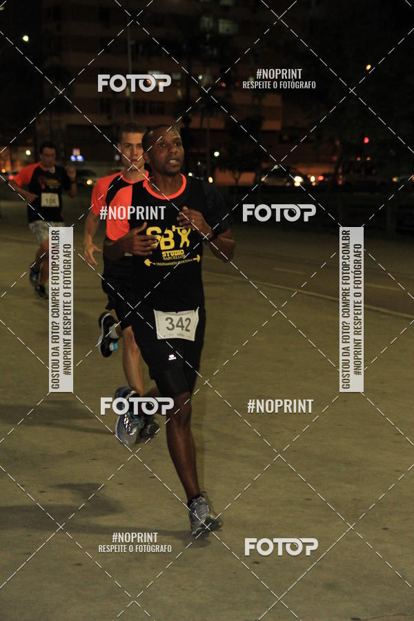 Buy your photos of the eventLuz do Mundo Night Run on Fotop