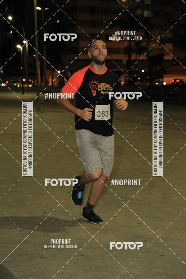 Buy your photos of the eventLuz do Mundo Night Run on Fotop
