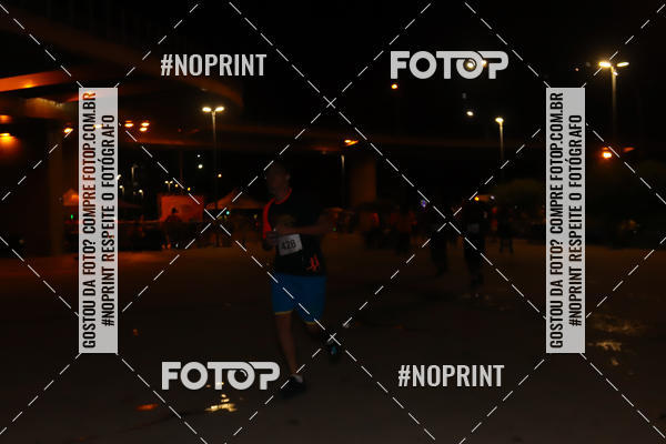 Buy your photos of the eventLuz do Mundo Night Run on Fotop