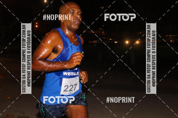 Buy your photos of the eventLuz do Mundo Night Run on Fotop