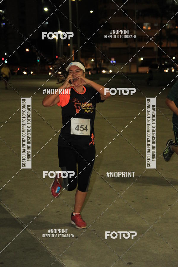 Buy your photos of the eventLuz do Mundo Night Run on Fotop