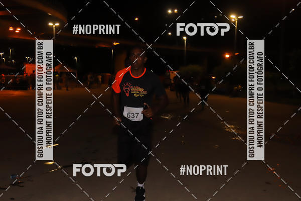 Buy your photos of the eventLuz do Mundo Night Run on Fotop