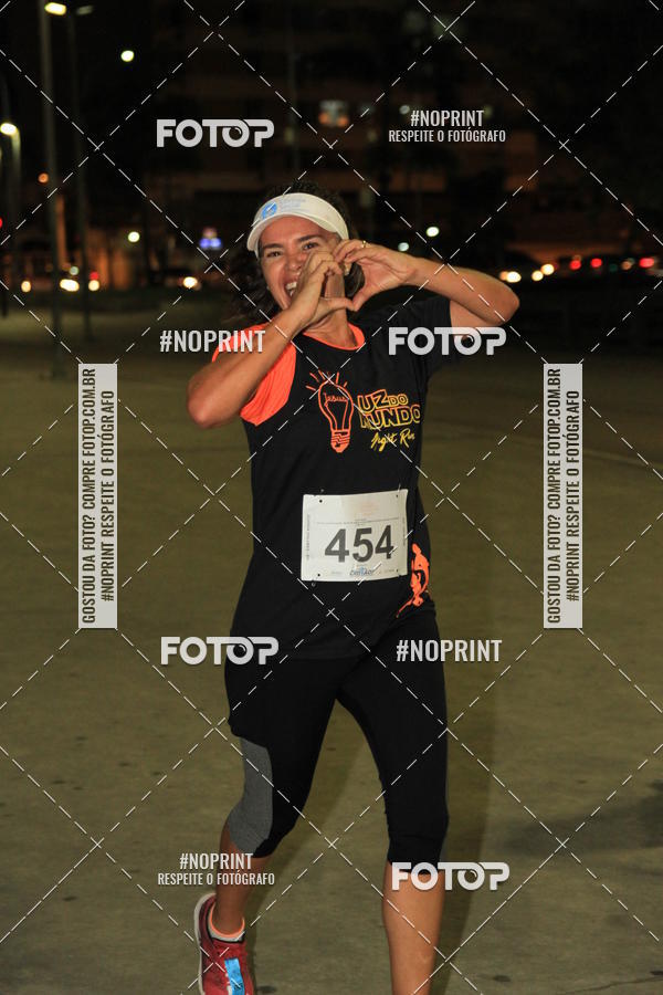 Buy your photos of the eventLuz do Mundo Night Run on Fotop