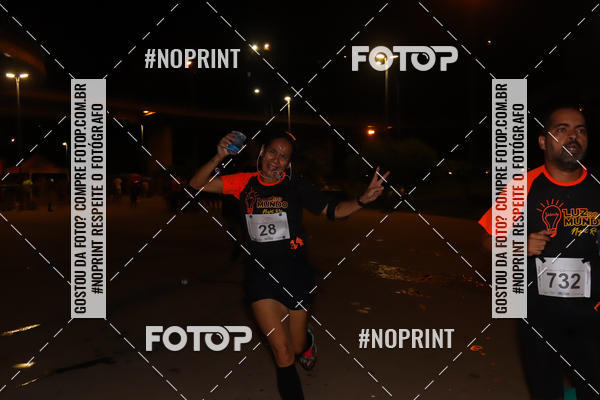 Buy your photos of the eventLuz do Mundo Night Run on Fotop