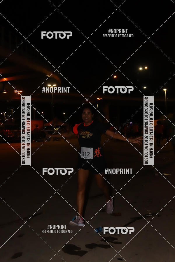 Buy your photos of the eventLuz do Mundo Night Run on Fotop