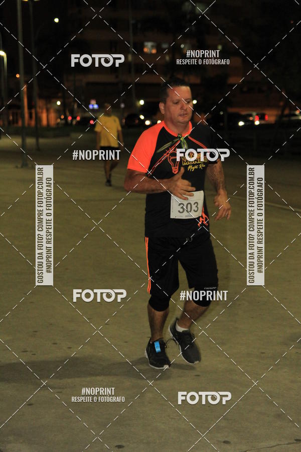Buy your photos of the eventLuz do Mundo Night Run on Fotop