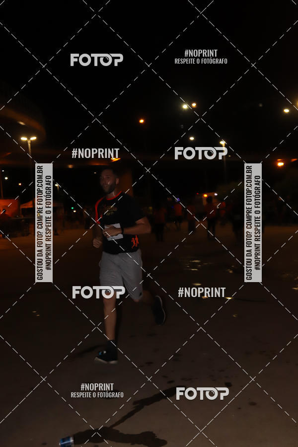 Buy your photos of the eventLuz do Mundo Night Run on Fotop